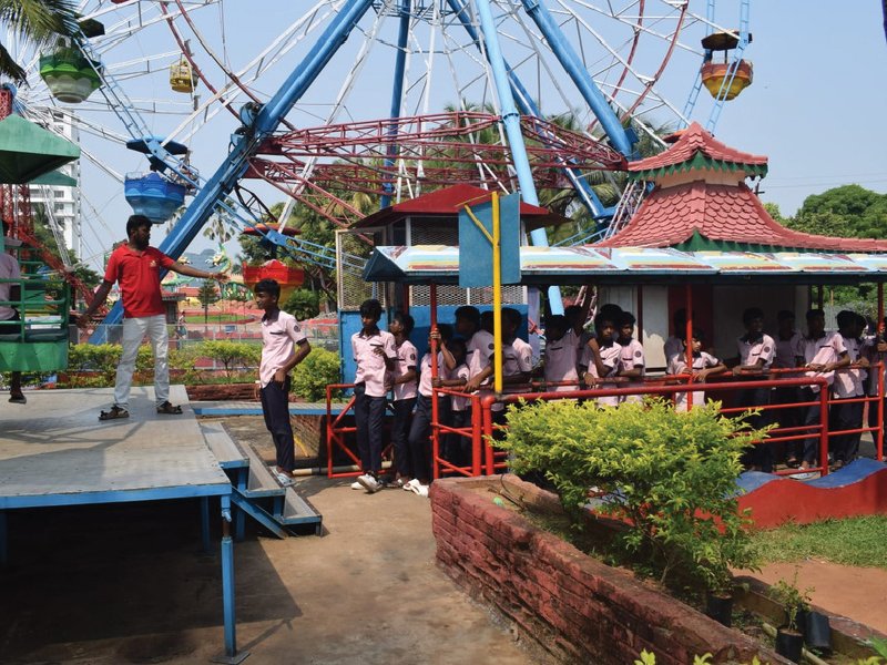 School Field Trip 8